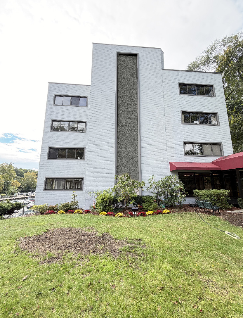 250 E Hartsdale Ave, Hartsdale NY