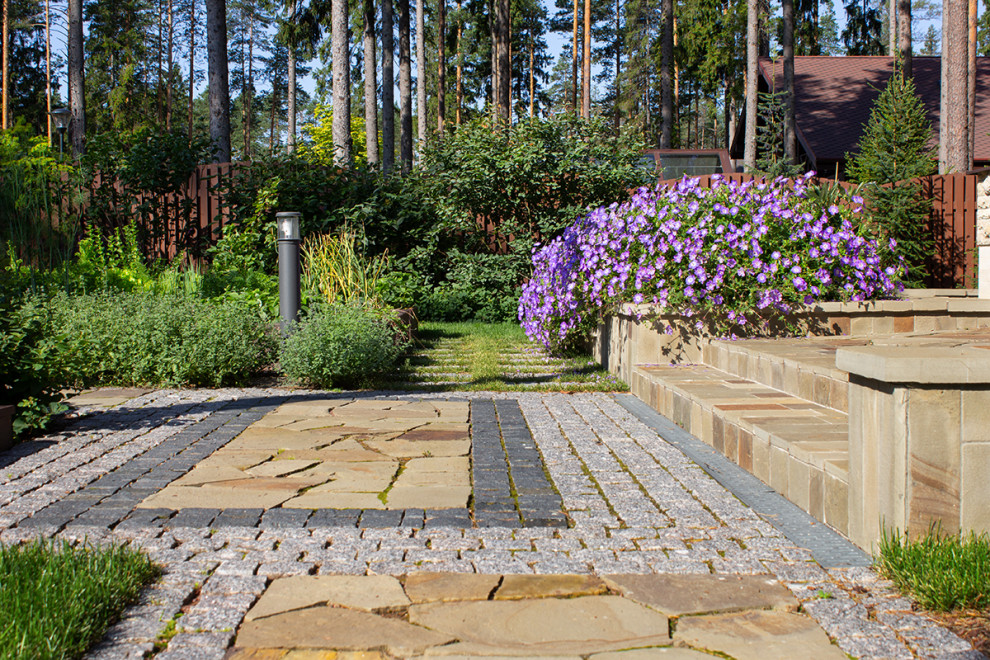 Еловая аллея