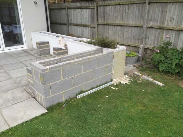 Garden planters contemporary-garden