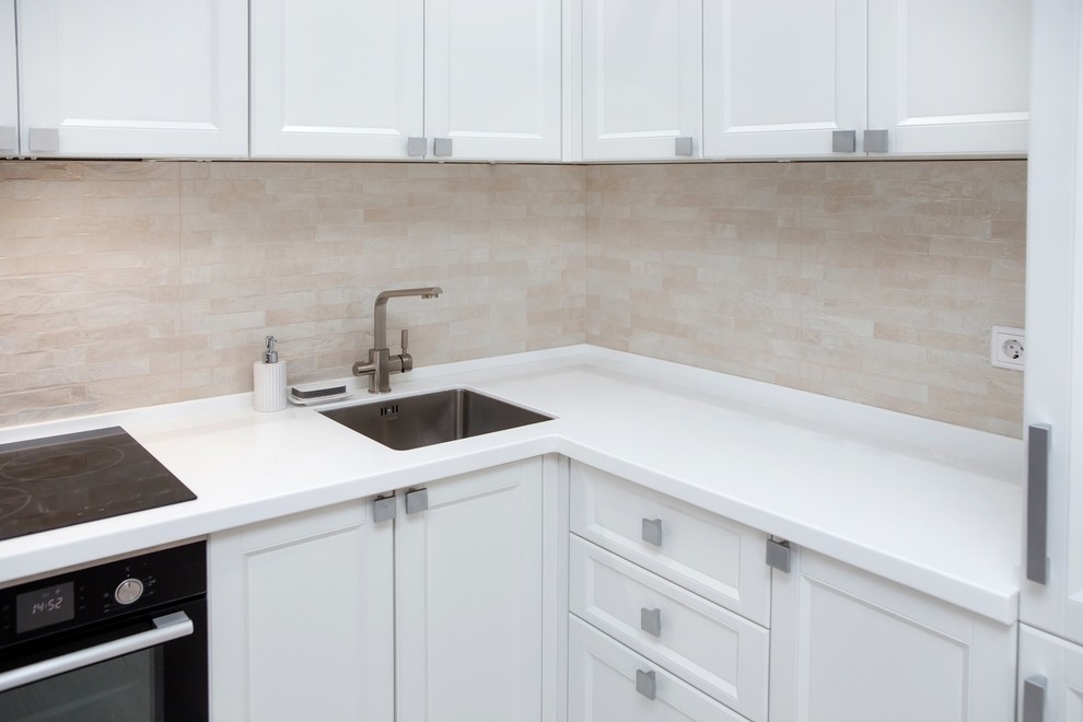 Белая кухня ЖК "Циолковский", Обнинск