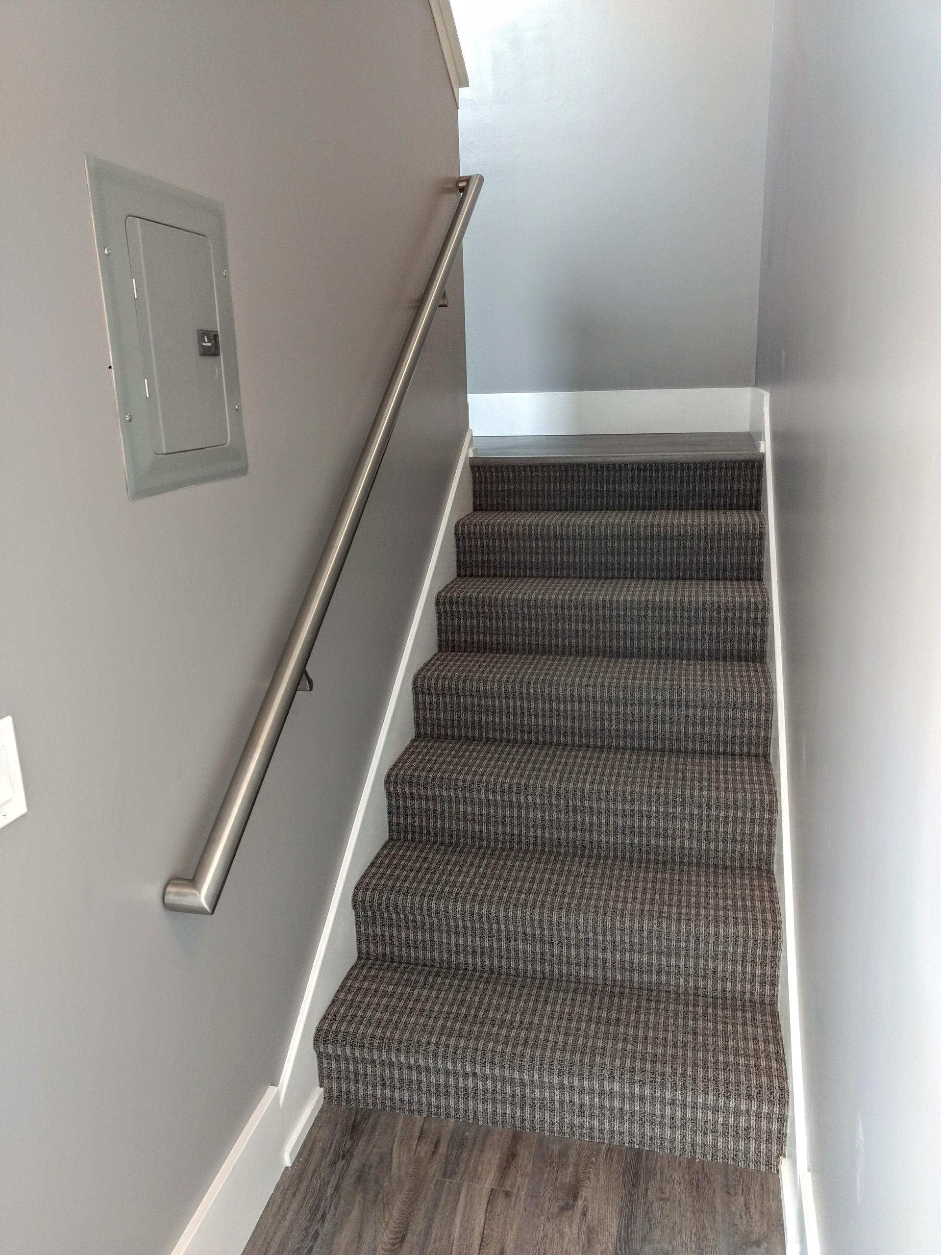 Round stainless handrail