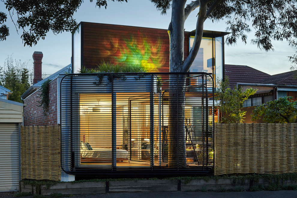 Inspiration for a small contemporary house exterior in Melbourne.