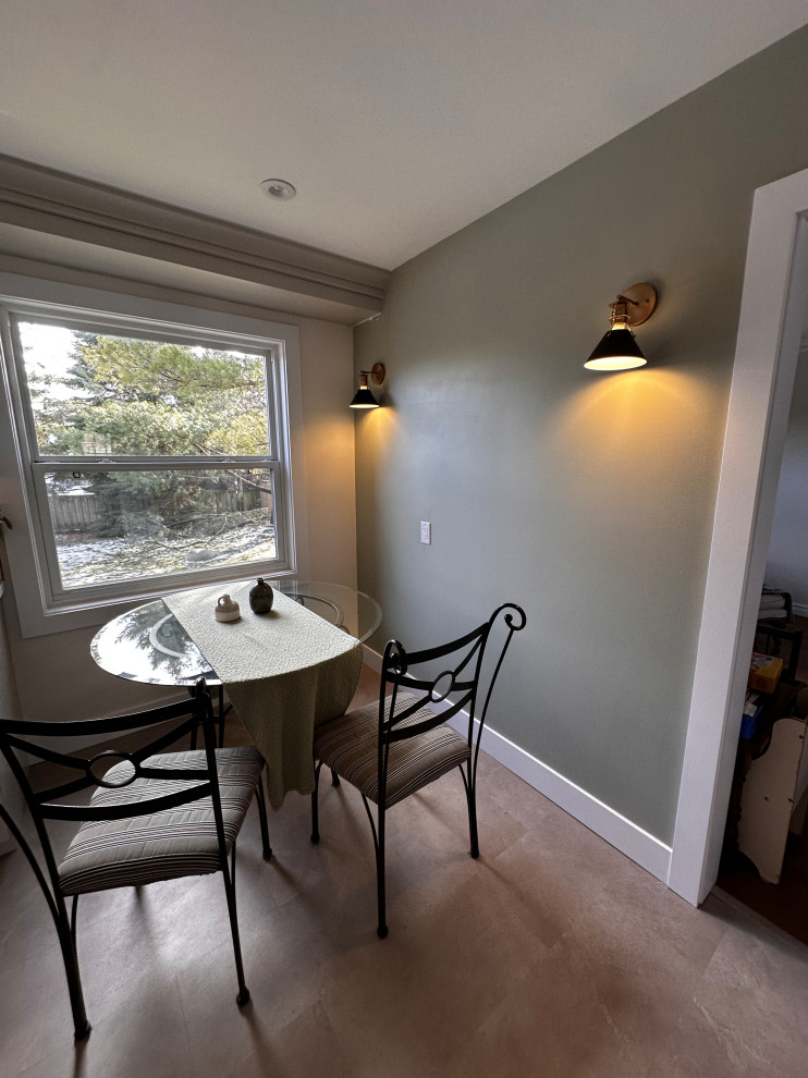 Spencer Crescent - Elegant Kitchen Remodel