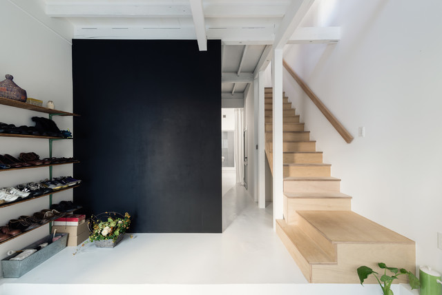 WORKS scandinavian-entry