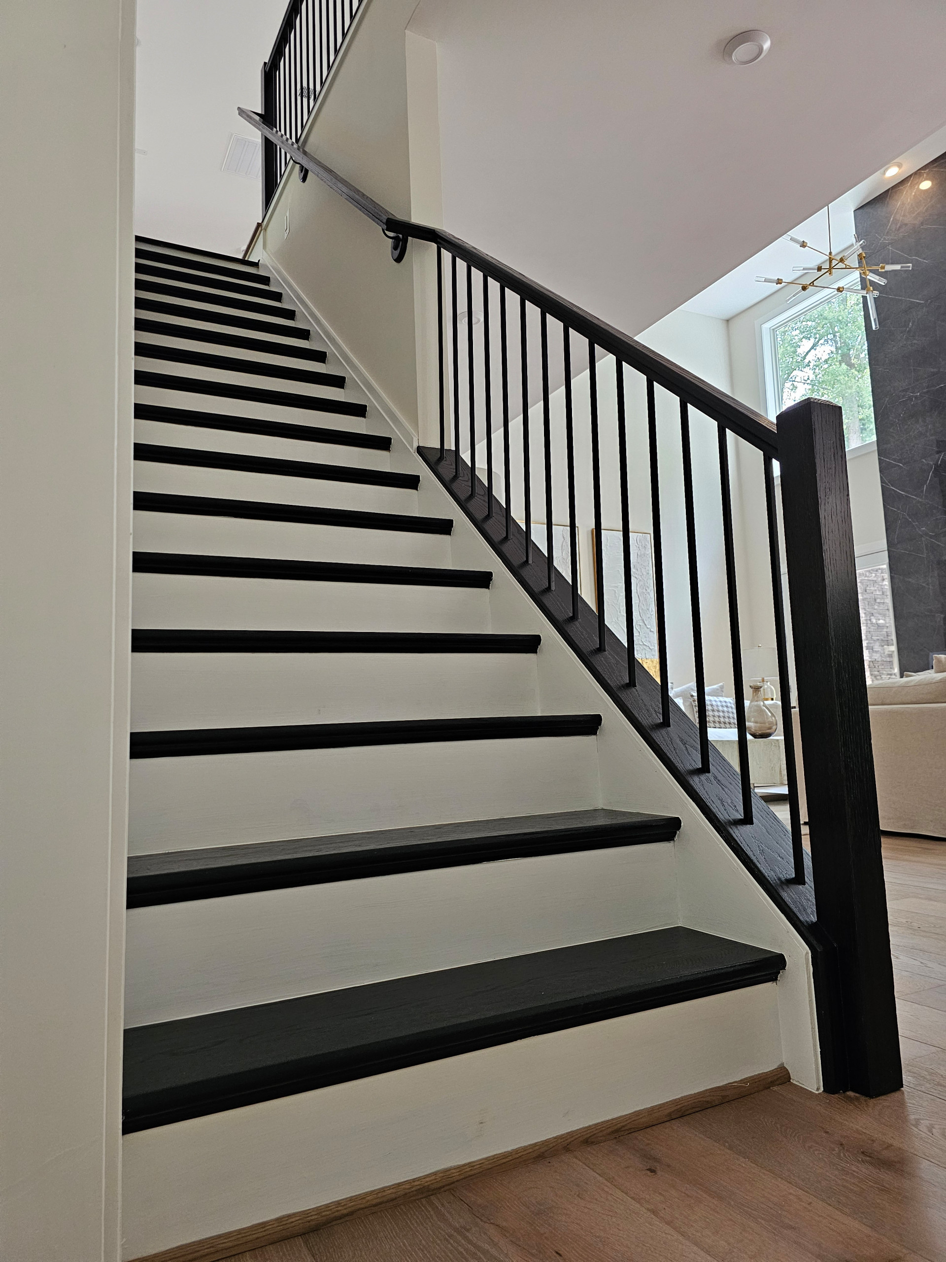 Elegant Curve Elevates Modern Design, Mclean, VA 22101