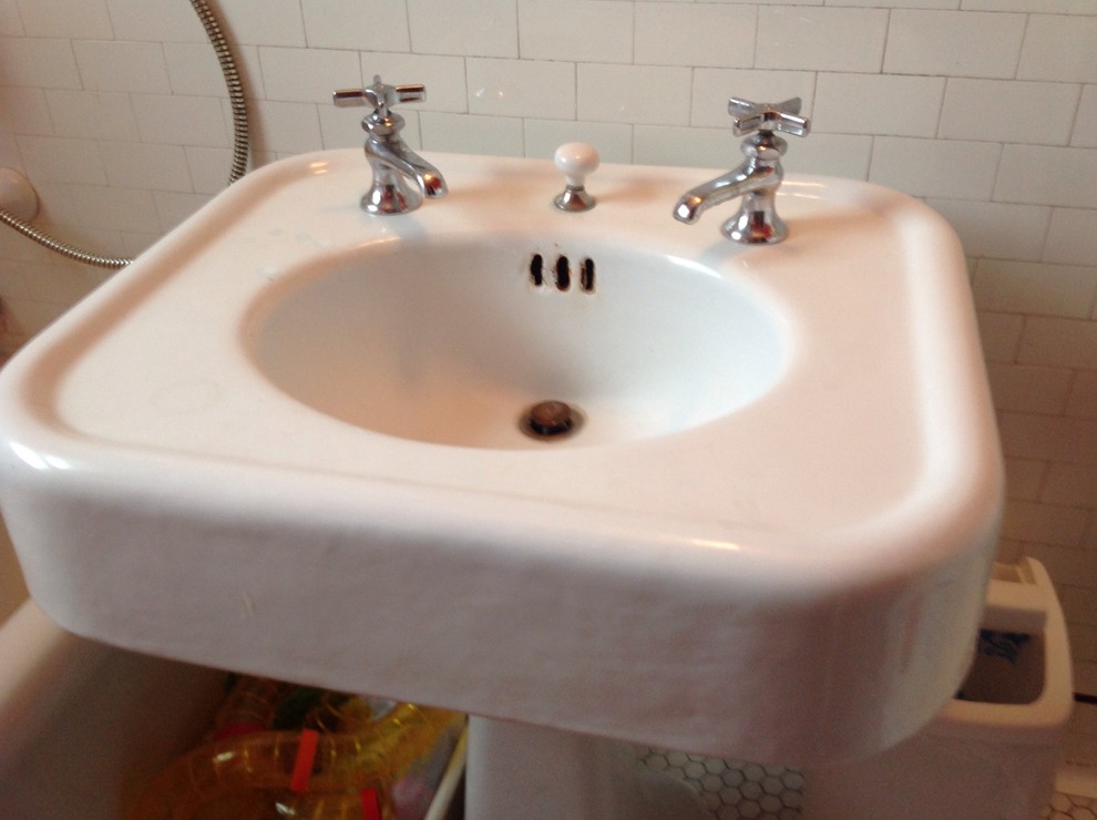 Is it worthwile to reglaze an old cast iron sink?.