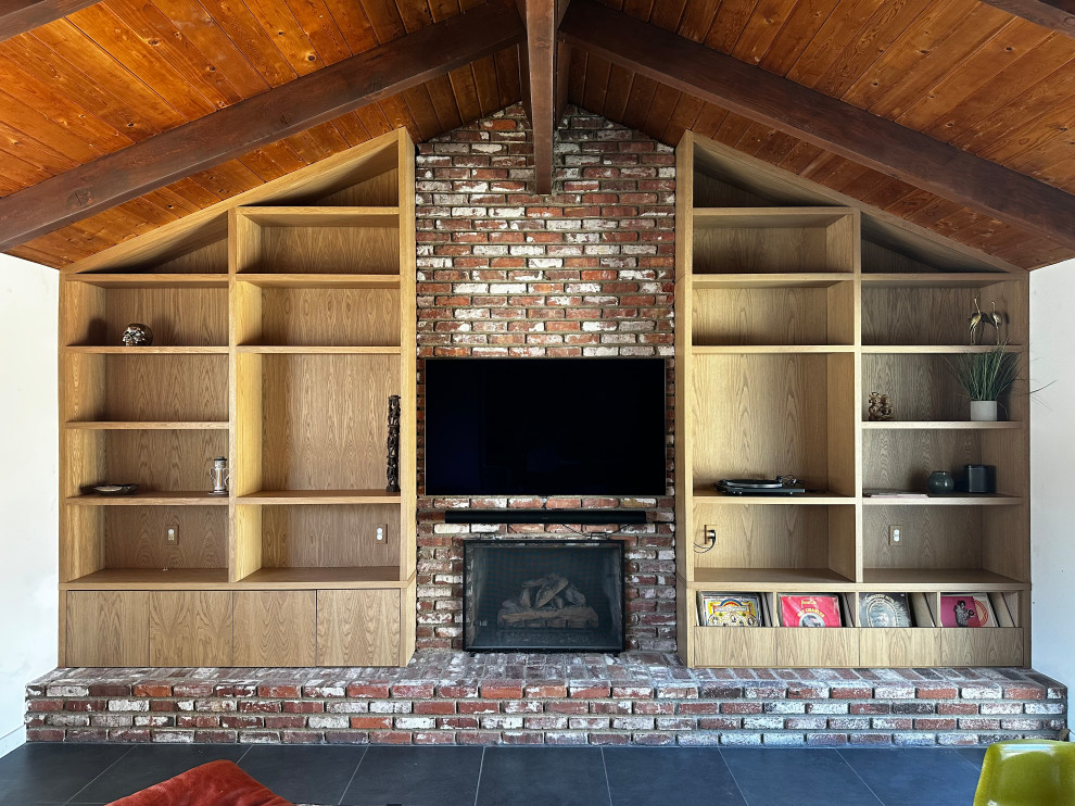 Mentone Fireplace
