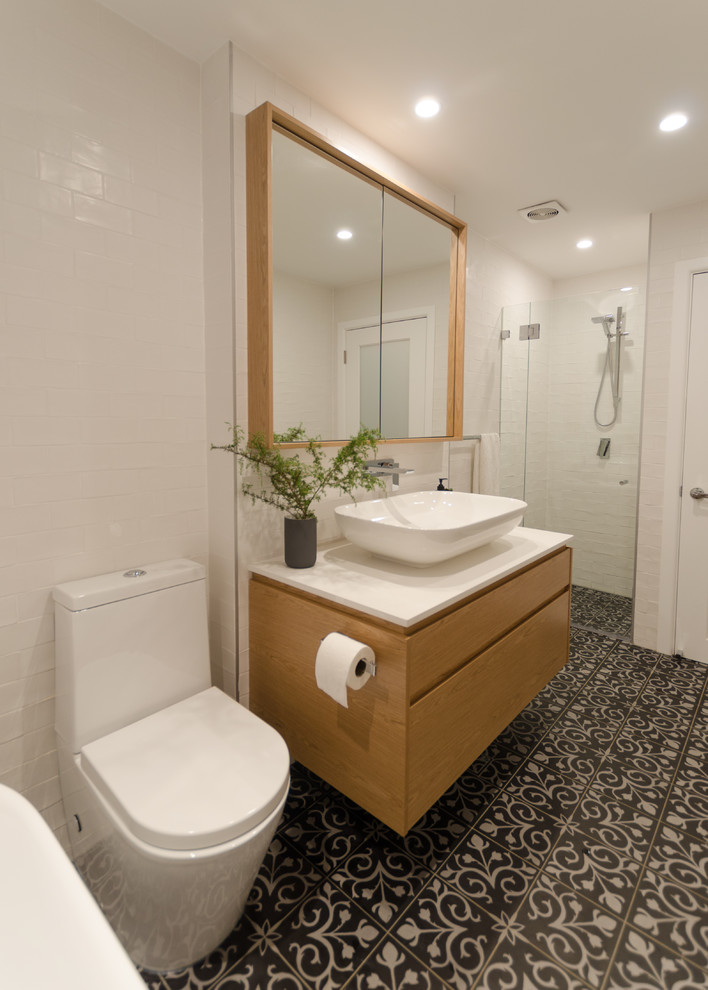 Contemporary bathroom in Sydney.