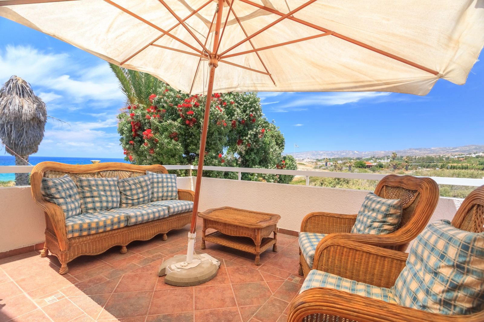 Вилла на берегу моря Кипр, Пафос