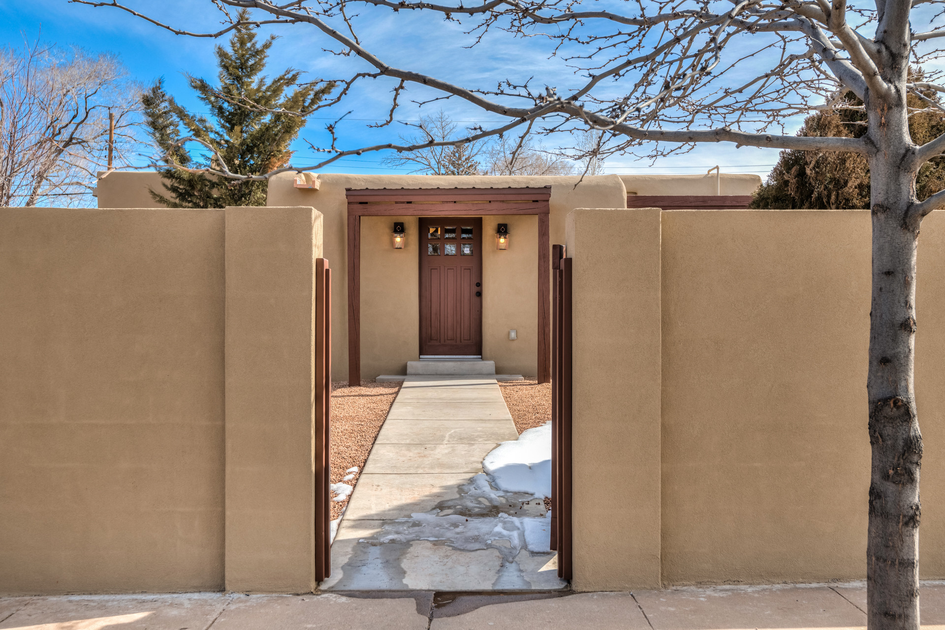 Santa Fe Remodel - Declovina