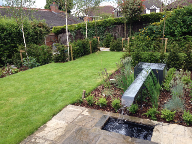 Garden with Focal Water Feature contemporary-garden
