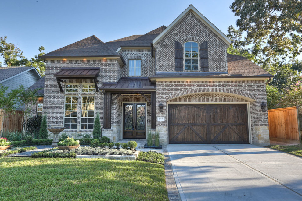 Inspiration for a transitional exterior home remodel in Houston