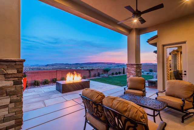 Riverside Cliffs contemporary-patio