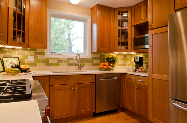Corrine's Kitchen - Craftsman - Kitchen - DC Metro - by Merrick Design