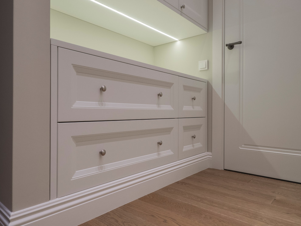 Комплексная меблировка квартиры в неоклассическом стиле