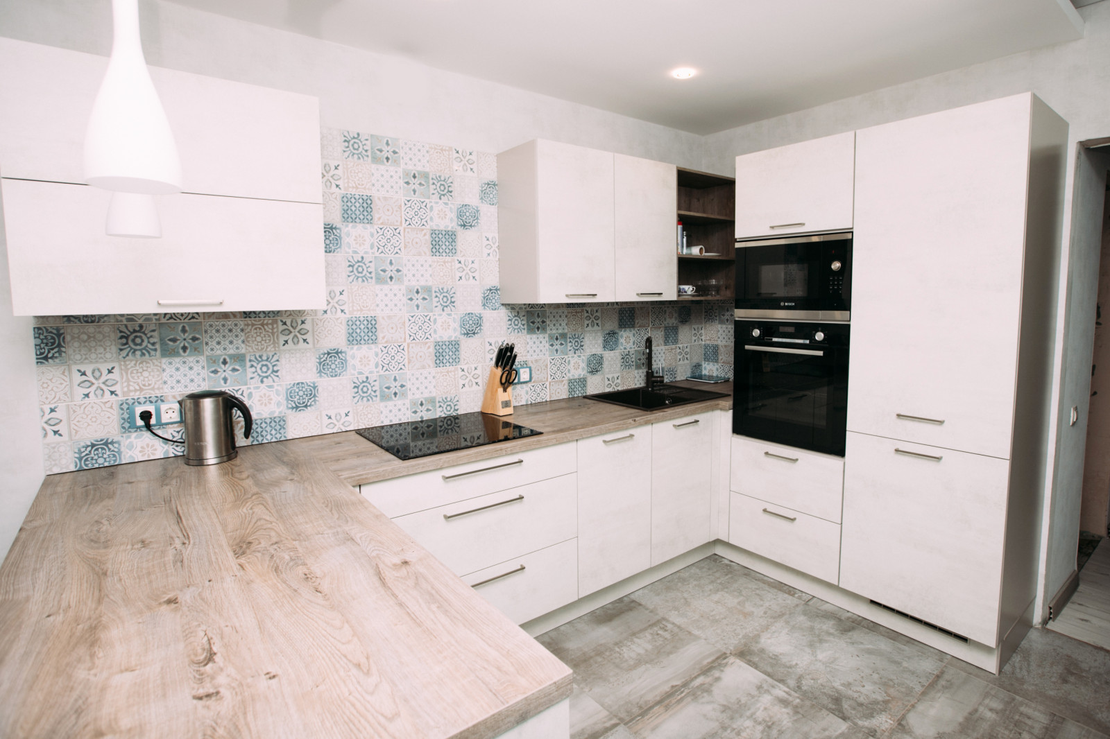 Белый бетон - Дуб Хафельланд