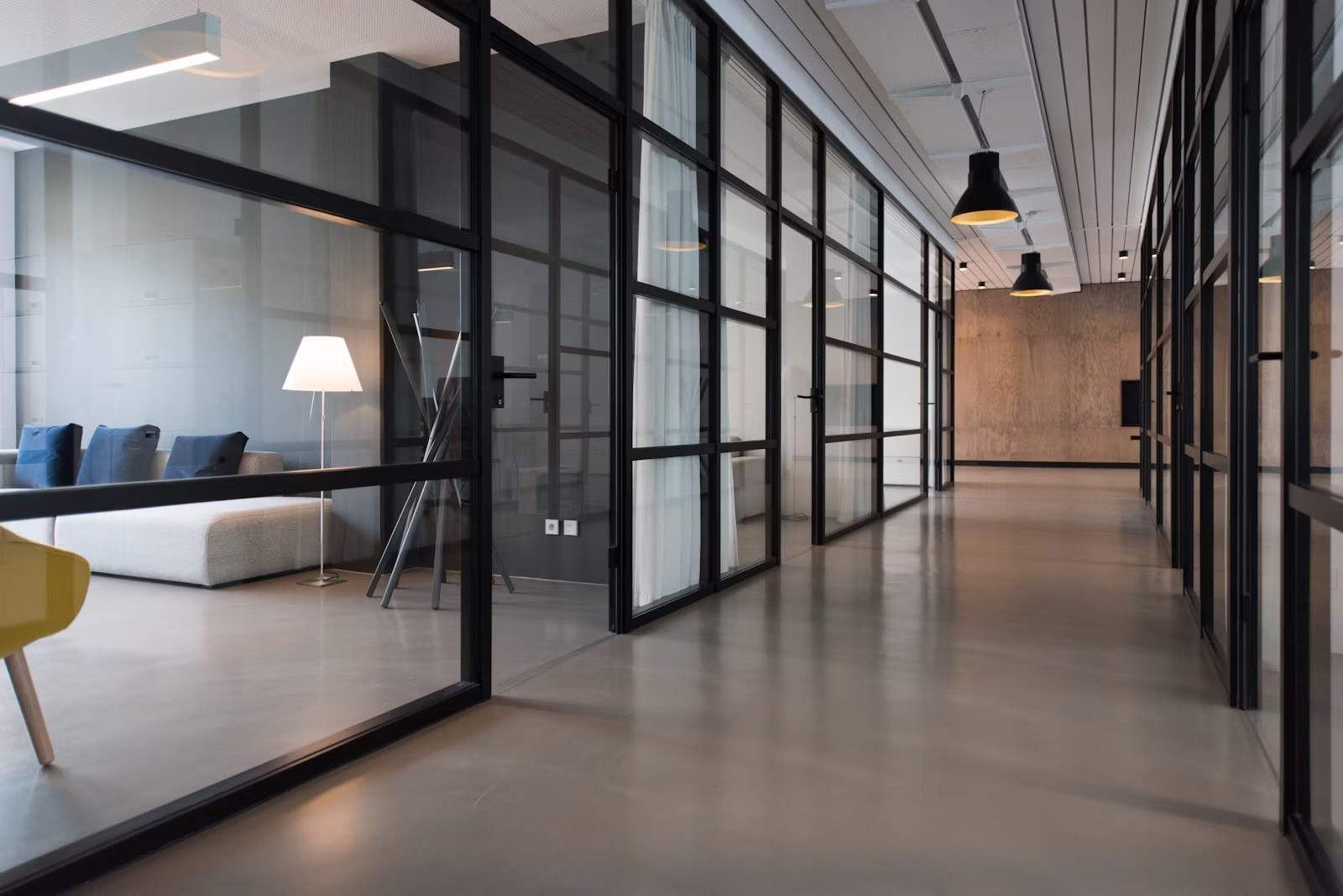Creation d'espace de bureau pour un grand groupe a Paris/ La Defense