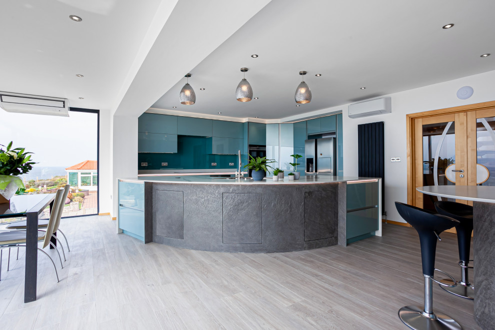 Contemporary kitchen.