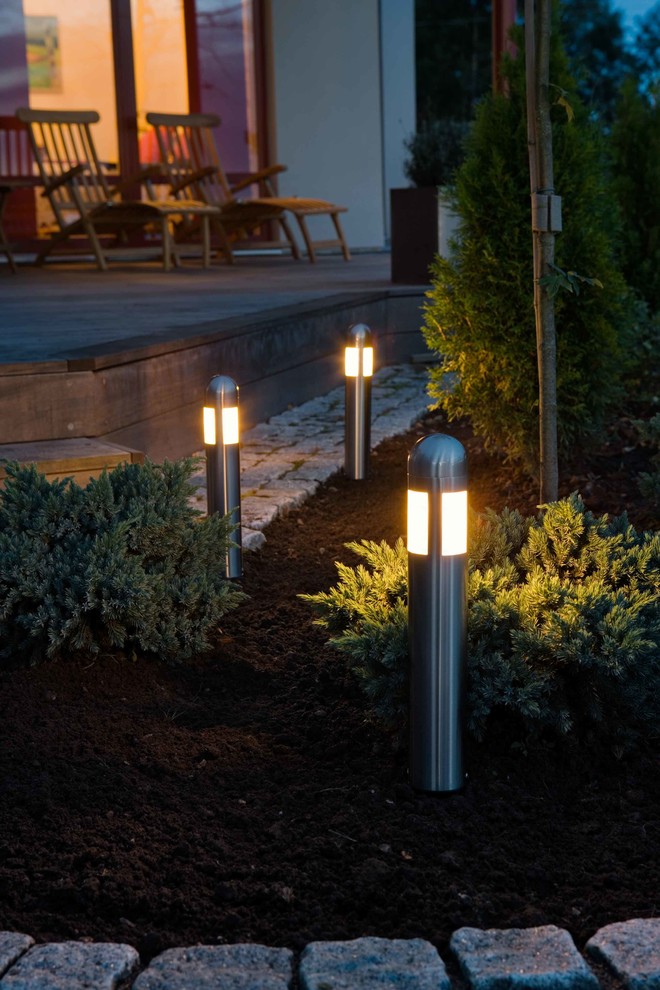 Ландшафтное освещение в скандинавском стиле.