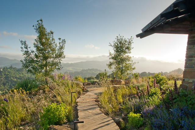 Gartenstile kurz erklärt: Der naturnahe Garten