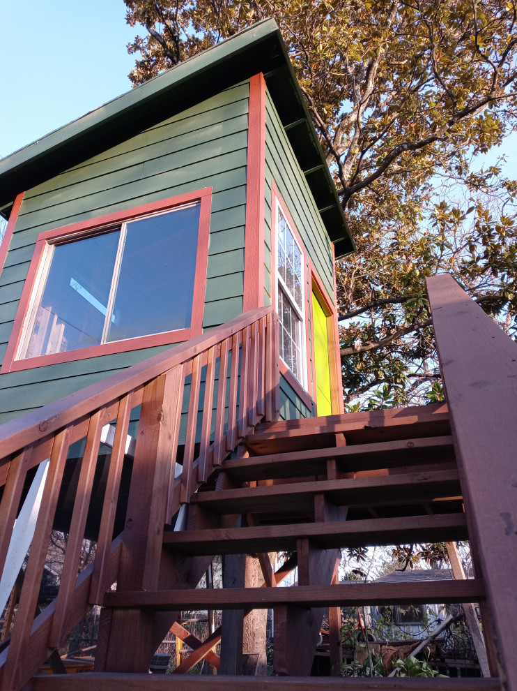 Central Austin Treehouse