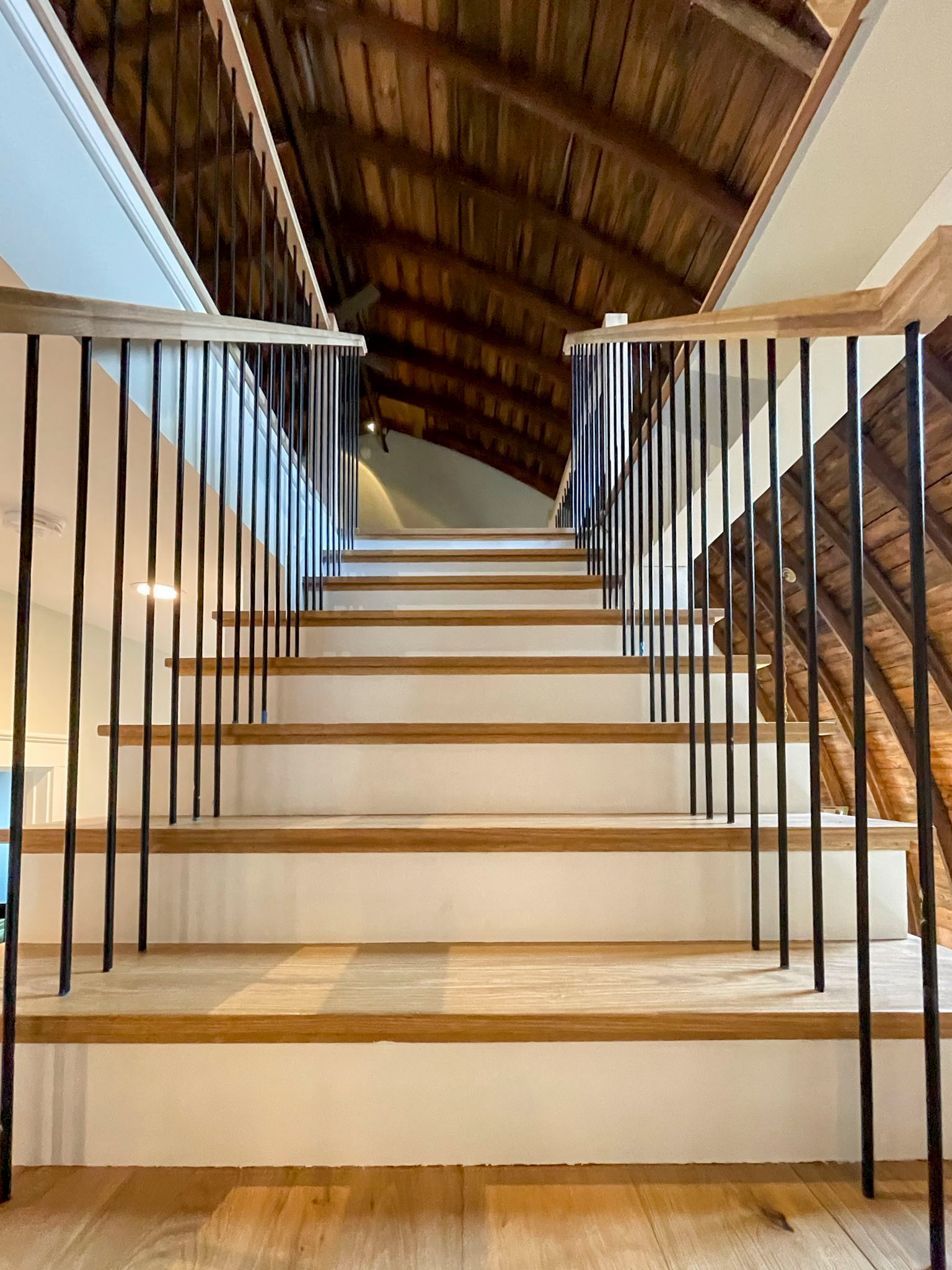 102_Straight-Freestanding Stairs/Landing in Barn Style Home, Leesburg VA 20175