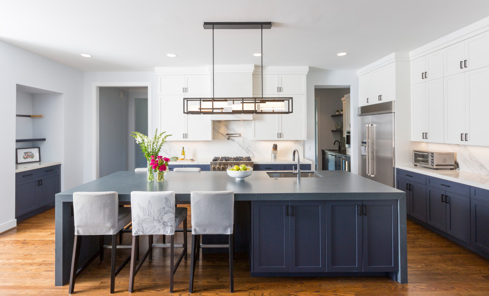 Inspiration for a transitional kitchen remodel in Cincinnati
