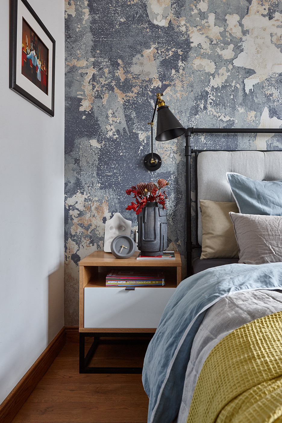 Квартира в Москве в стиле "Брутальный сканди"