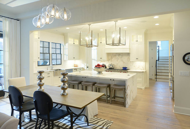 Transitional Kitchen nyklassisk-koekken