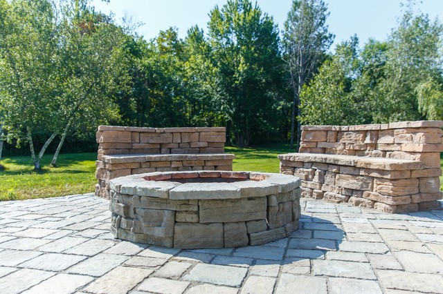 Rosetta Hardscapes Patio And Fire Pit With Built In Seating