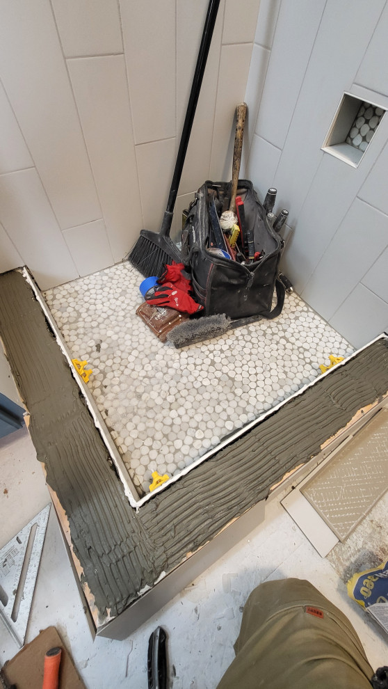 Modern Bathroom Remodel – Space-Enhancing Design