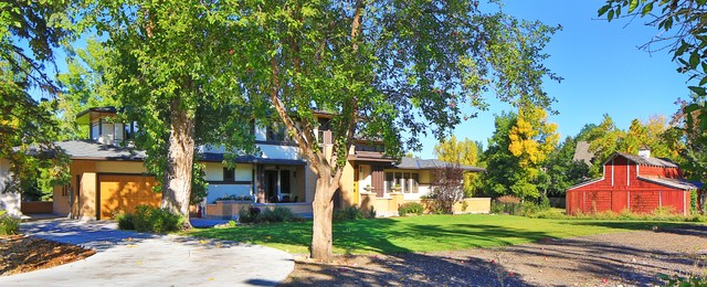 Frank Lloyd Wright Inspired House Craftsman Exterior