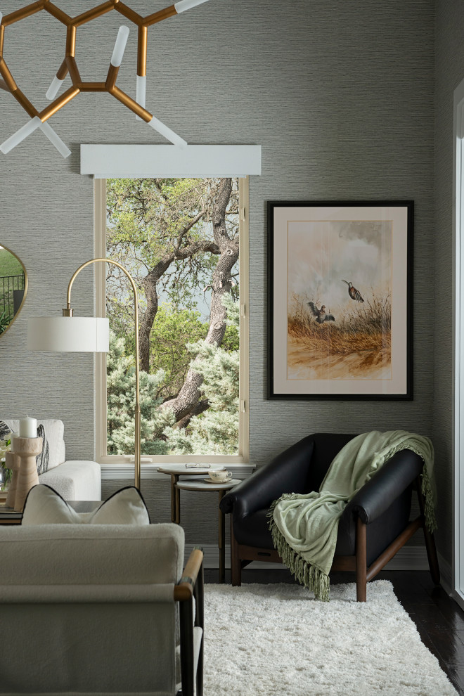 Transitional home design photo in Austin