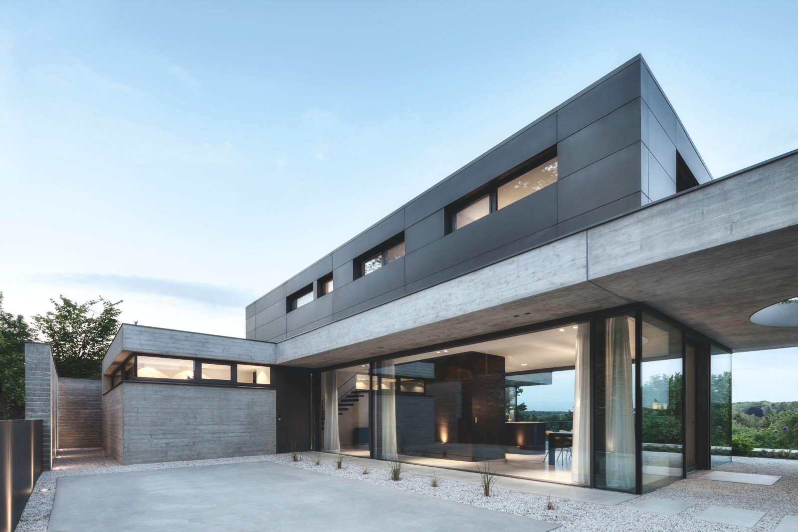 проект с системой TipTronic SimplySmart  от SCHUECO