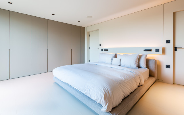 Fulham modern-bedroom