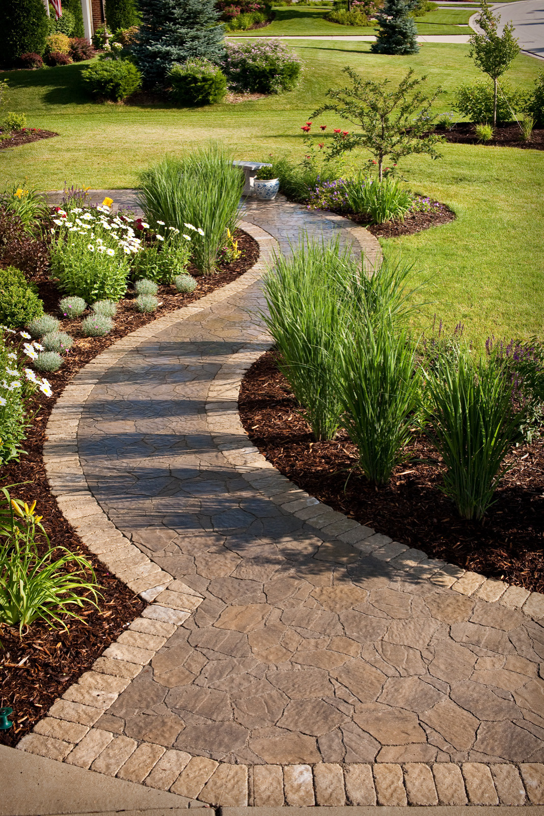 Traditional Front Walk - Germantown, WI