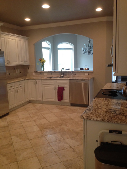 Kitchen traditional-kitchen