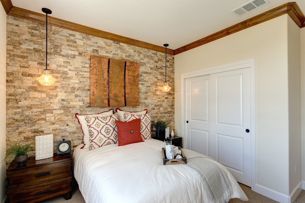 Inspiration for a mid-sized country guest bedroom in Sacramento with beige walls, carpet, no fireplace and beige floor.