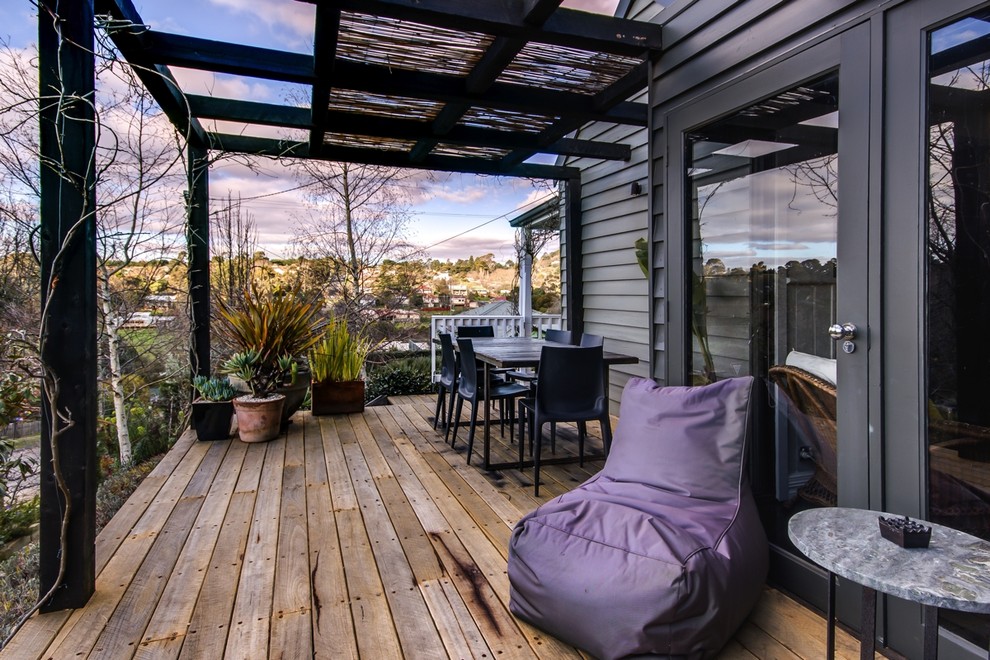 Traditional deck in Melbourne.