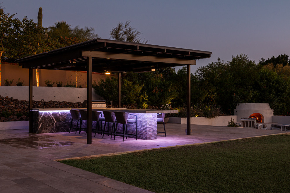Example of a trendy patio design in Phoenix