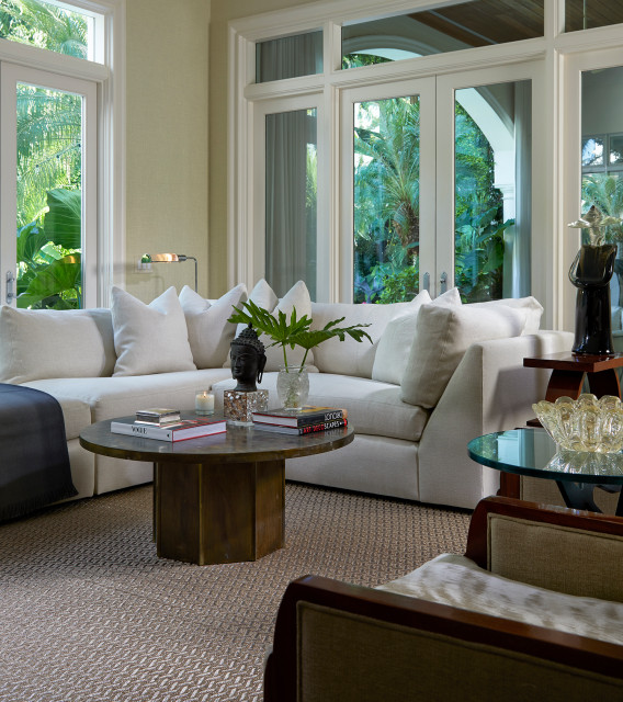 Artfully Curated In Palm Beach: Family Room asiatisk-alrum