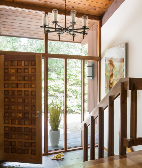 Wayland Deck House - Midcentury - Entry - Boston - by Hammond Design