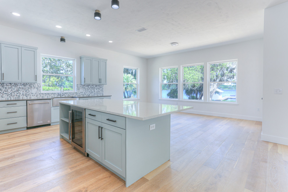 Custom Home - Lake Winnott, FL