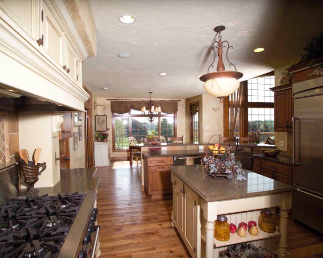 Bordeaux Model - Traditional - Kitchen - Milwaukee - by David & Goliath ...