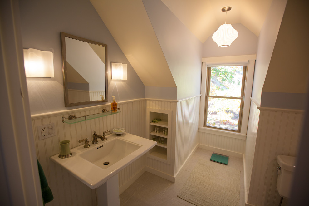 Design ideas for a traditional bathroom in Portland Maine.