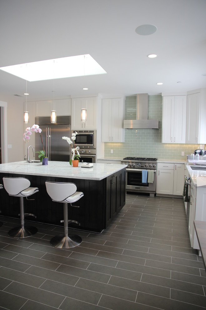 Design ideas for a contemporary kitchen in San Francisco with quartzite benchtops and porcelain floors.