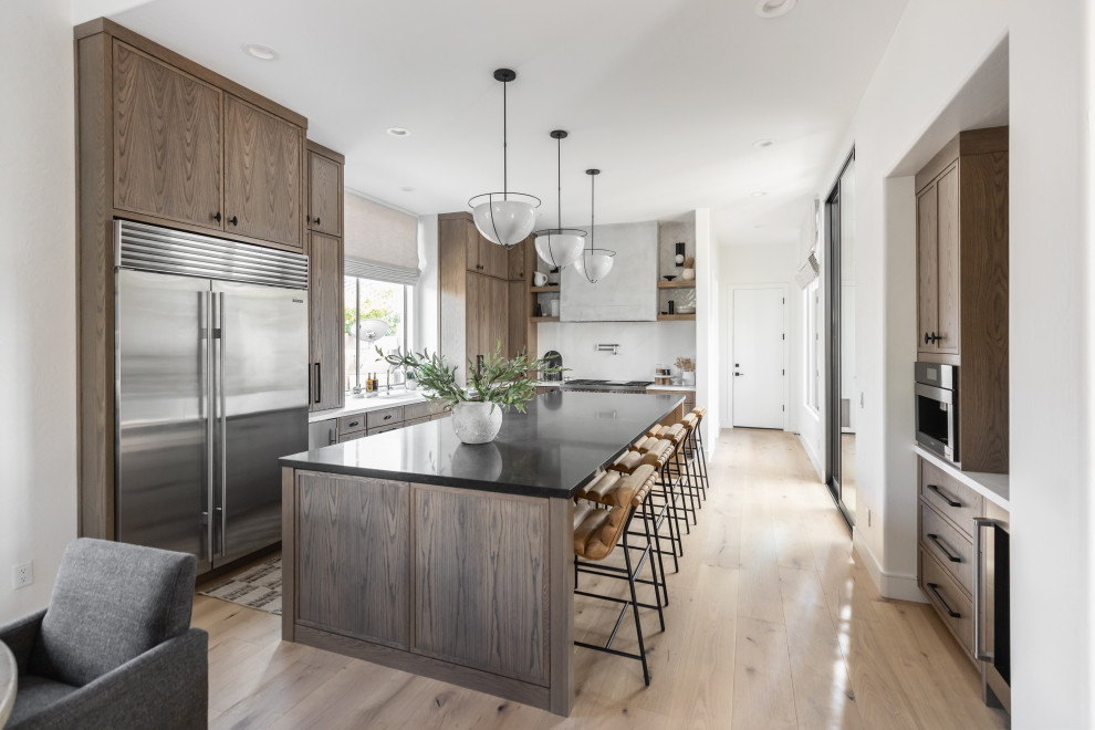 Minimalist kitchen photo in Phoenix