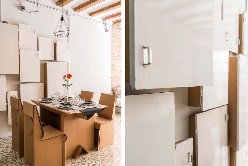 Imagen de comedor romántico de tamaño medio abierto con paredes blancas, suelo de cemento y suelo beige