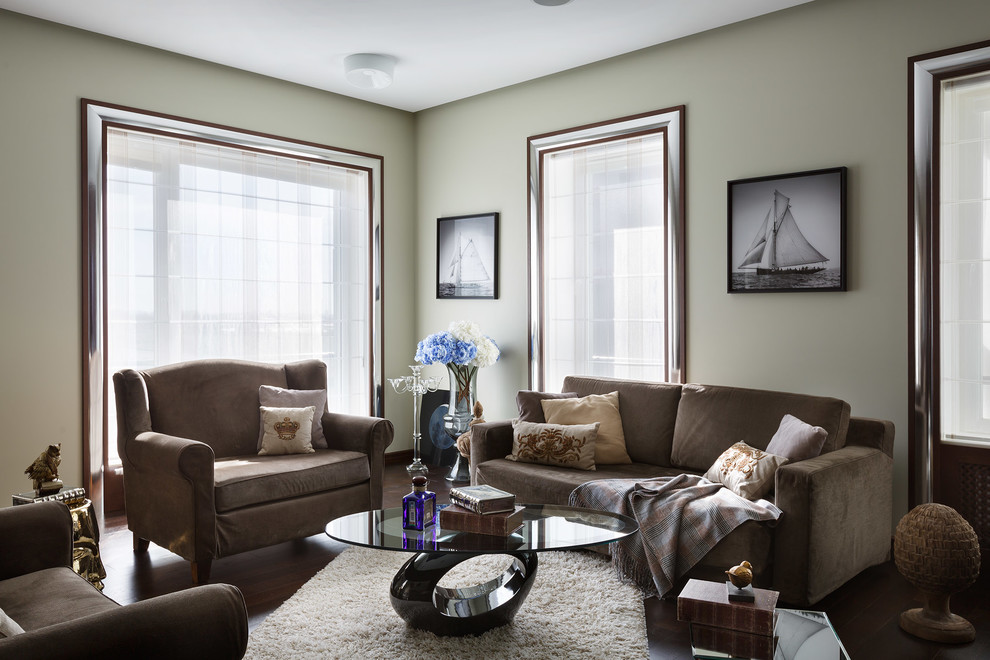 Transitional formal living room in Saint Petersburg with grey walls.
