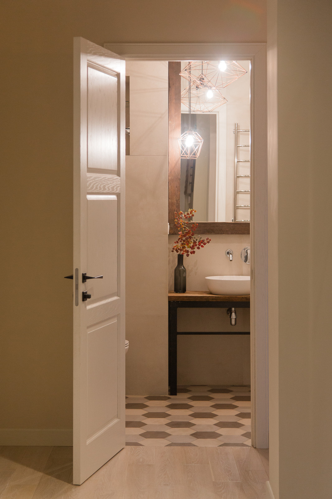 Тёплая осень на Фрунзенской набережной